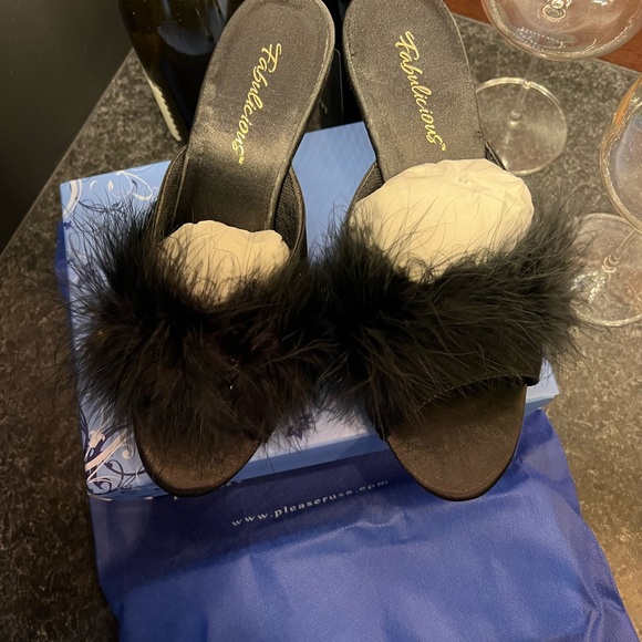 Boa trimmed slide sandal, black - Picture 5 of 8